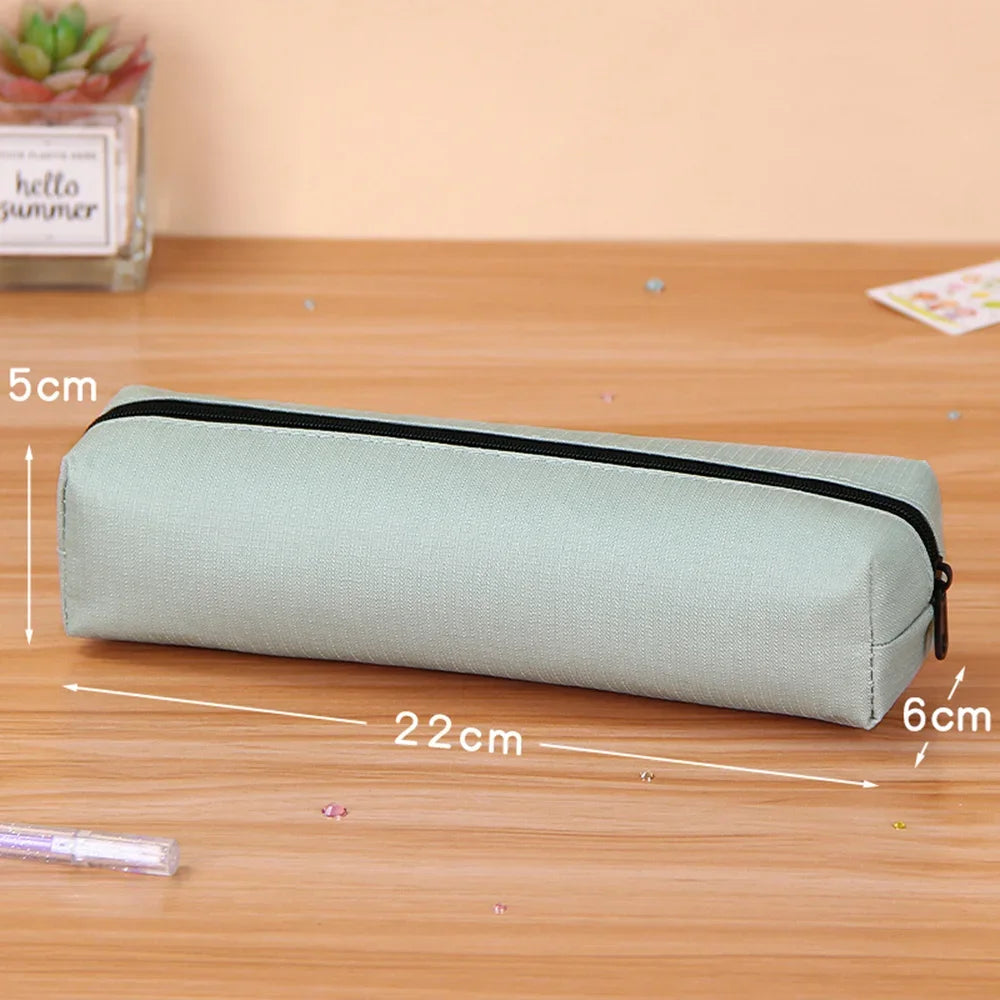 Trousse Unicolore à Fermeture Éclair – Grande Capacité | Style Simple et Élégant | Fournitures Scolaires & Trousse de Maquillage