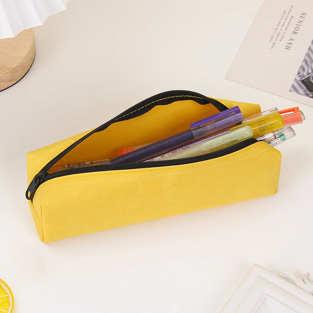 Trousse Unicolore à Fermeture Éclair – Grande Capacité | Style Simple et Élégant | Fournitures Scolaires & Trousse de Maquillage