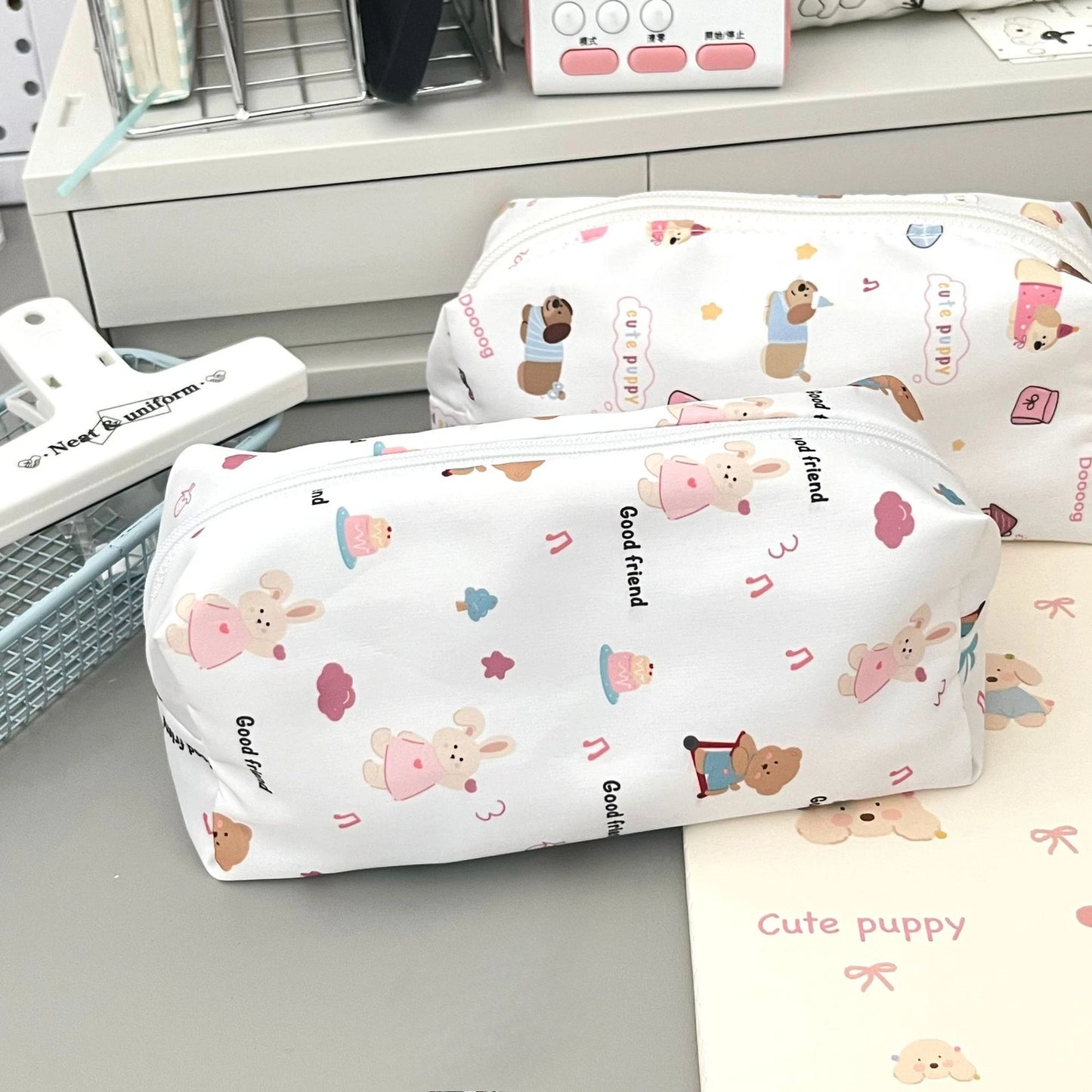 Trousse Coréenne Simple et Mignonne – Motifs Animaux Cartoon | Organiseur Portable pour Fournitures Scolaires et Maquillage
