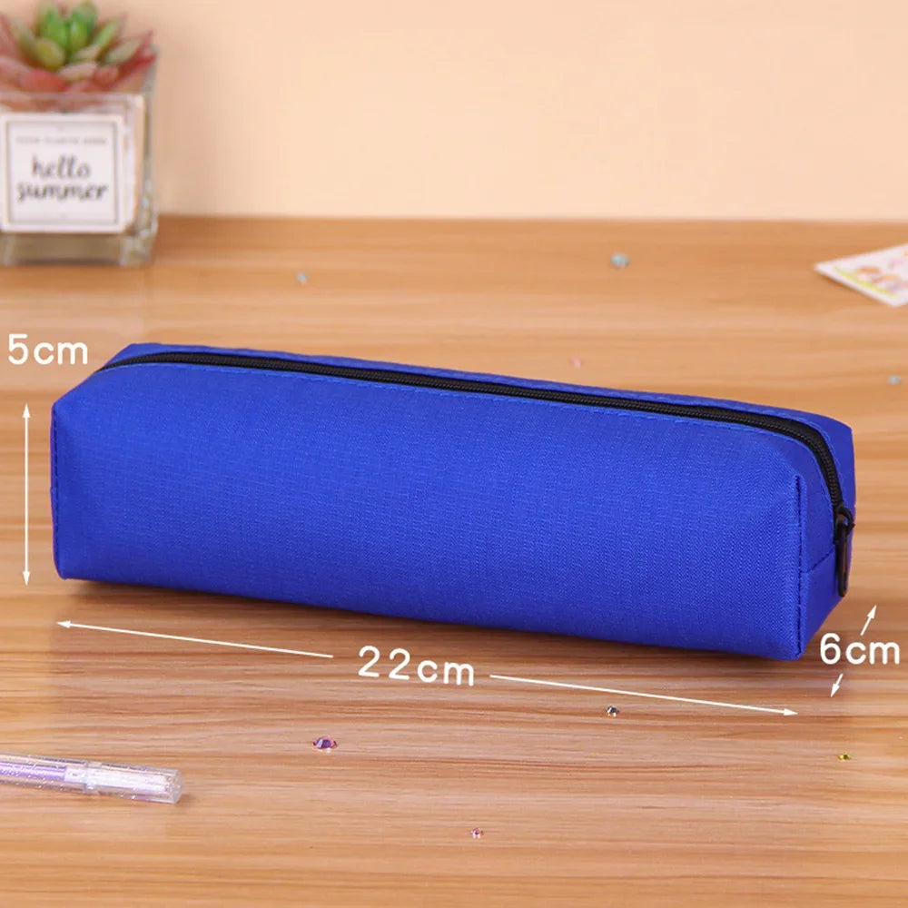 Trousse Unicolore à Fermeture Éclair – Grande Capacité | Style Simple et Élégant | Fournitures Scolaires & Trousse de Maquillage