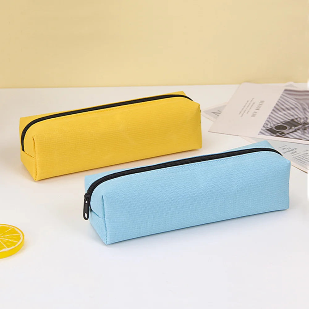 Trousse Unicolore à Fermeture Éclair – Grande Capacité | Style Simple et Élégant | Fournitures Scolaires & Trousse de Maquillage