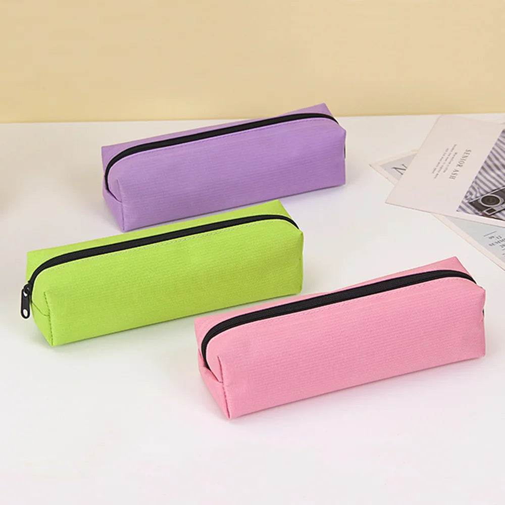 Trousse Unicolore à Fermeture Éclair – Grande Capacité | Style Simple et Élégant | Fournitures Scolaires & Trousse de Maquillage