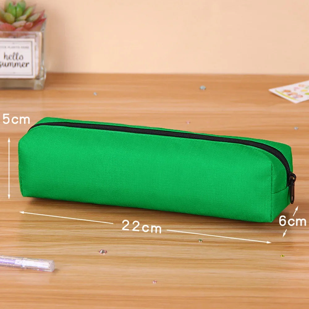 Trousse Unicolore à Fermeture Éclair – Grande Capacité | Style Simple et Élégant | Fournitures Scolaires & Trousse de Maquillage