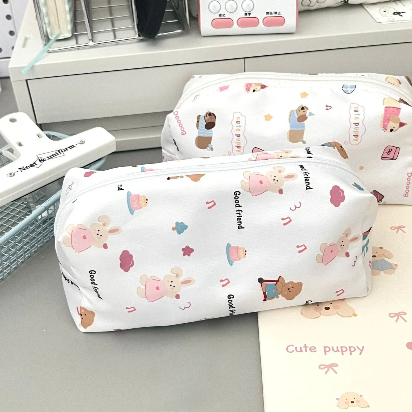 Trousse Coréenne Simple et Mignonne – Motifs Animaux Cartoon | Organiseur Portable pour Fournitures Scolaires et Maquillage
